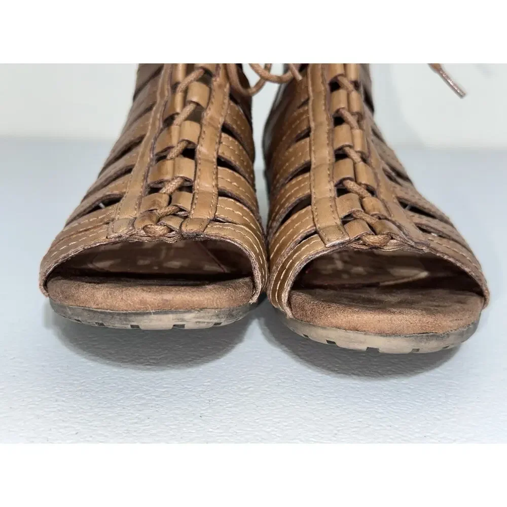 Rockport Cobb Hill “Gabby” Tan Brown Nubuck Leather Gladiator Sandals 8.5